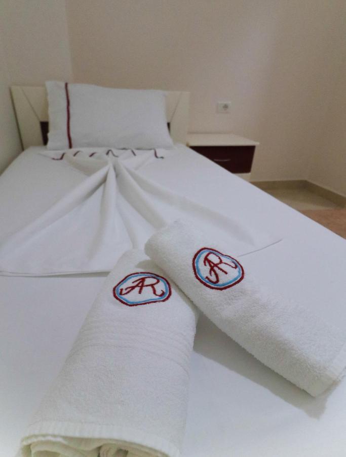 Apartments Vila Roboci Σαράντα Εξωτερικό φωτογραφία