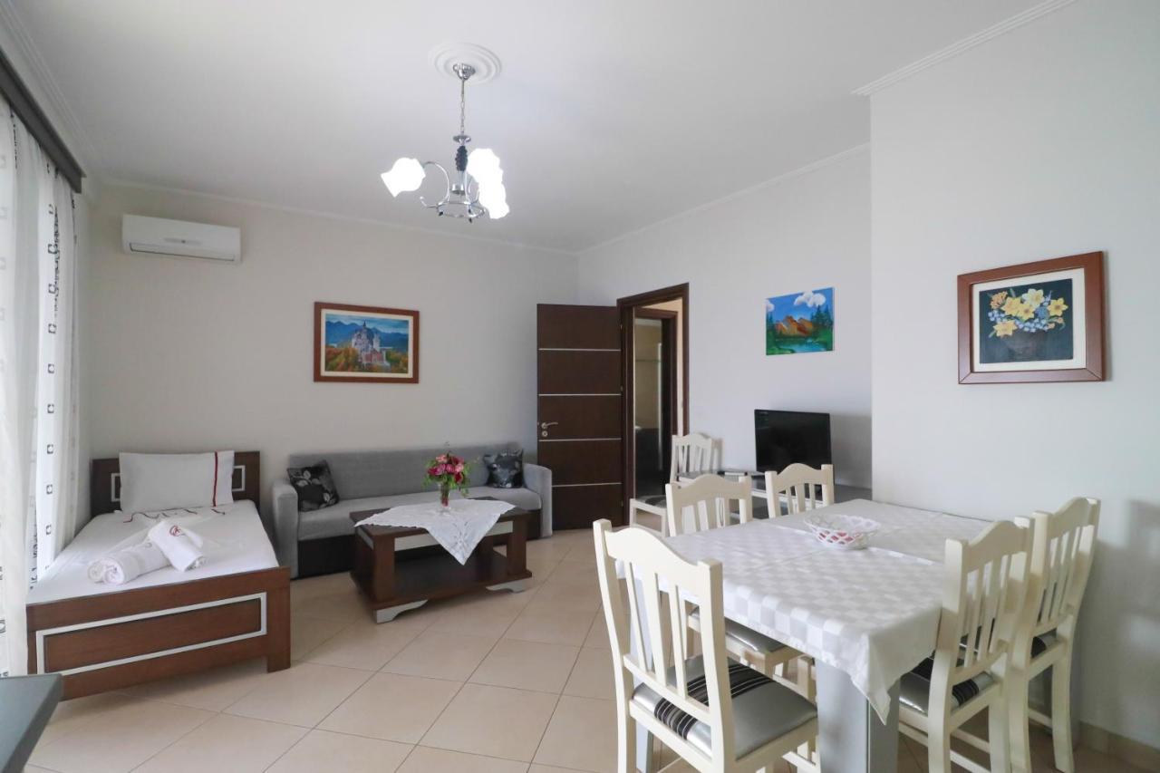 Apartments Vila Roboci Σαράντα Εξωτερικό φωτογραφία